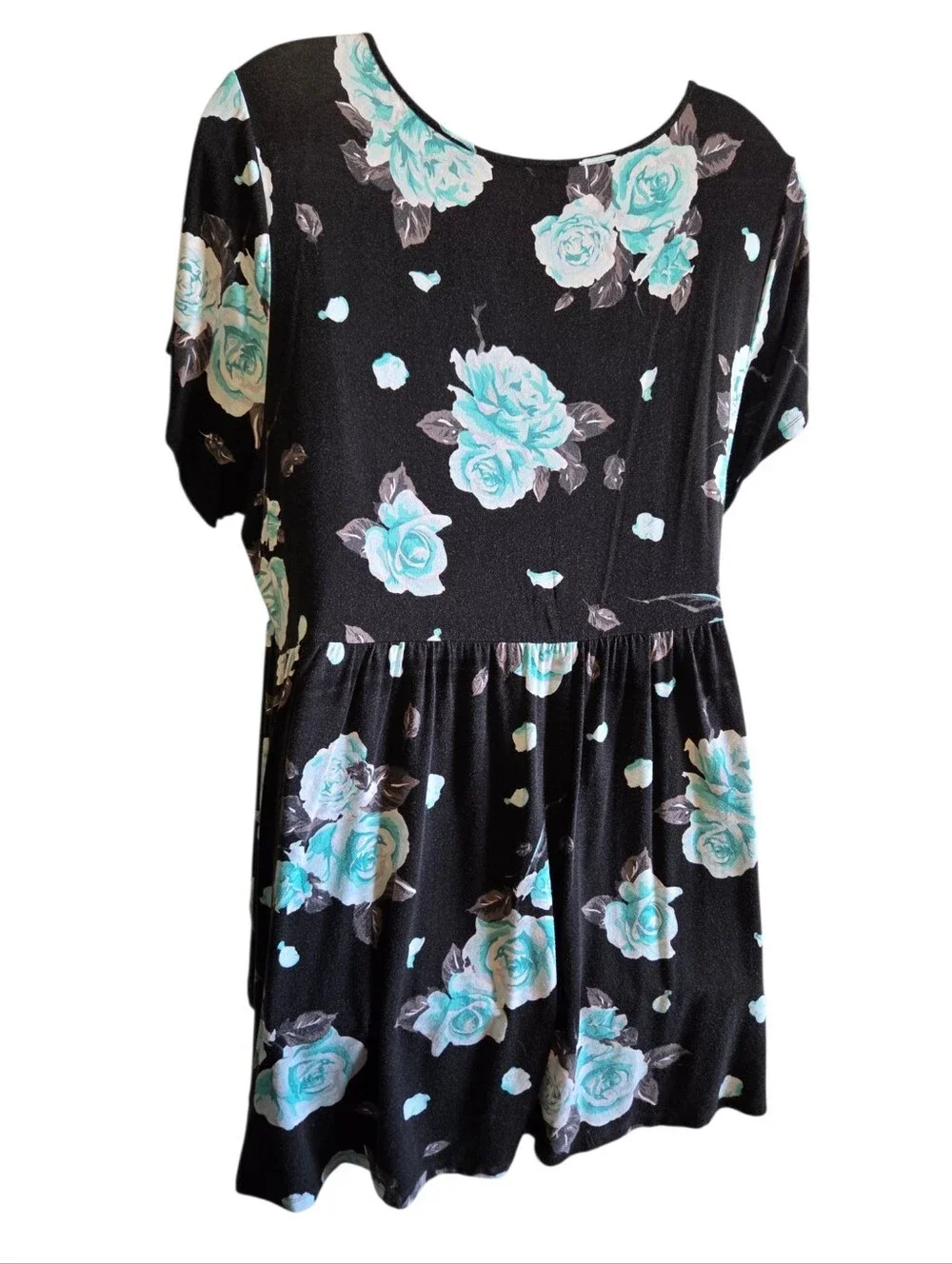 Torrid Floral Button Down V-Neckline Short Sleeve Babydoll Top Size 4 Pre-Owned